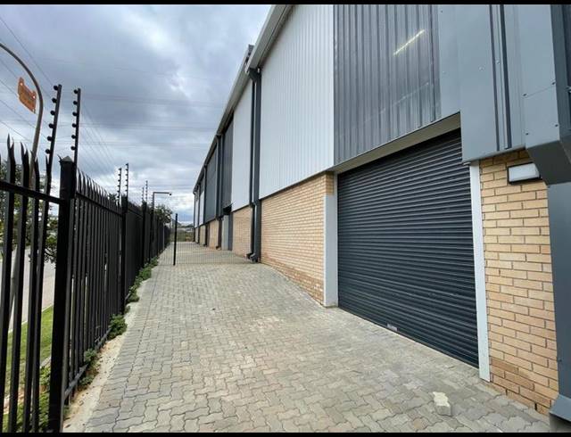 INDUSTRIAL PROPERTY TO RENT IN SAMRAND BUSINESS PARK